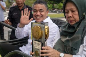 3.500 Pekerja Padat Karya Arak Piala Adipura