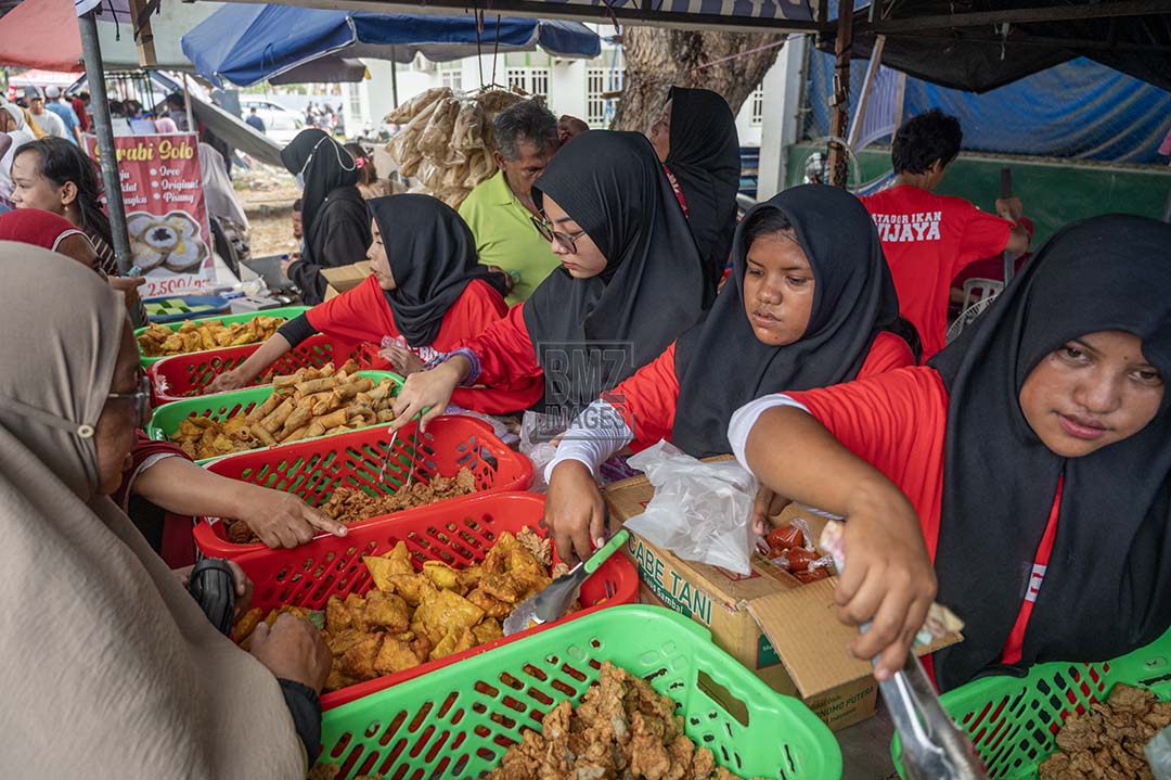 bmzIMAGES/Basri Marzuki