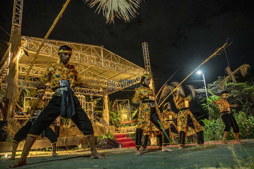Pertunjukan tari. (bmzIMAGES/Basri Marzuki)